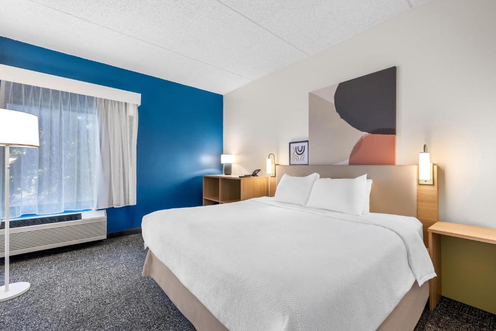 Spark by Hilton Green Bay photo
