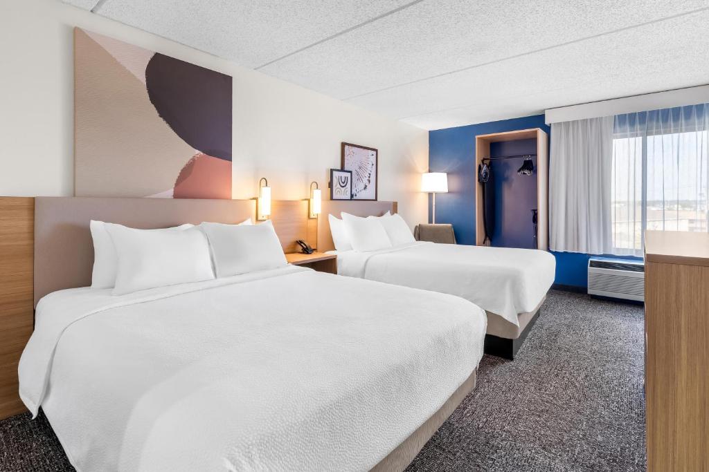 Spark by Hilton Green Bay photo