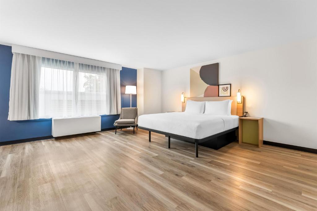 Spark by Hilton Essex Junction Burlington - Camera King Con Vasca Per Ospiti Disabili