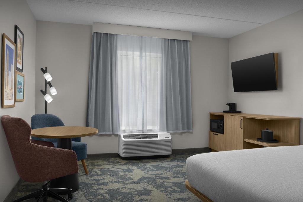 Hampton Inn & Suites Huntersville - Camera King - Accesso Ipoudenti/Non Fumatori