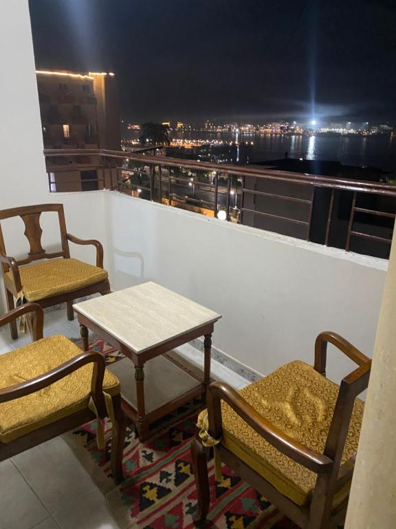 Balkón nebo terasa v ubytování Tut Apartment