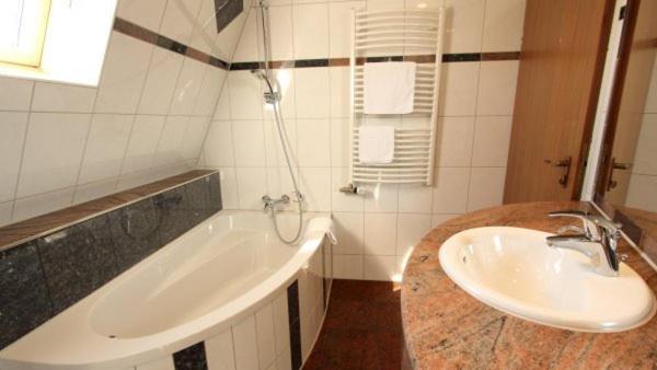 Koupelna v ubytování Aparthotel Astro - Nichtraucherhotel