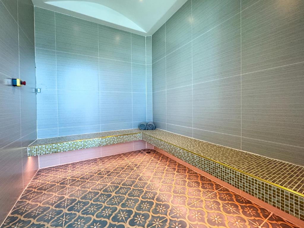 Quality Beach Resorts and Spa Patong - Resim 30