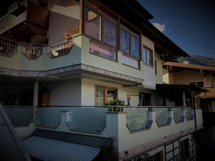 Balkón nebo terasa v ubytování Ferienhaus Dengg