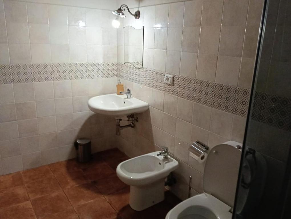 Agriturismo La Caraffara sull'Etna - Quadruple Room