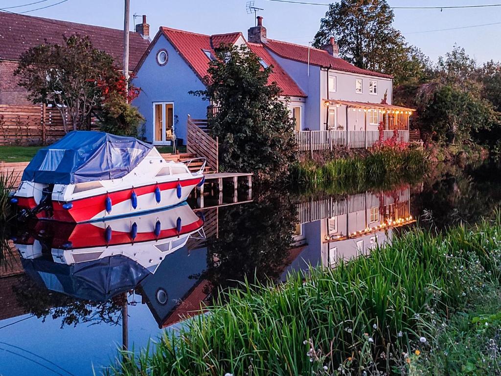 Budova, kde se prázdninový dům nachází