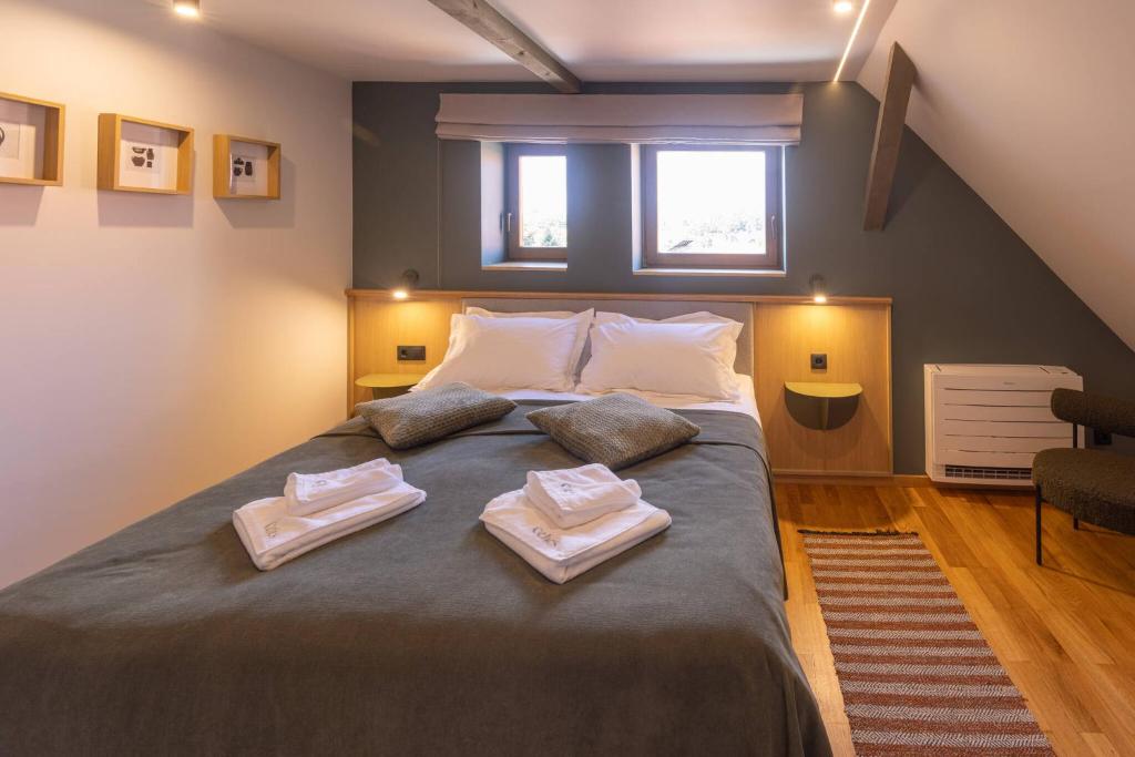 Céhes Guesthouse - Deluxe Double Room