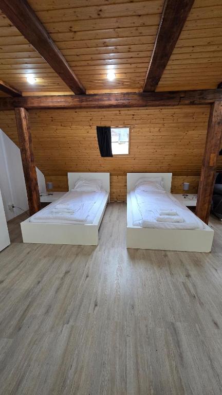 Cozy studio with Roof Terrace for 3 - Resim 19