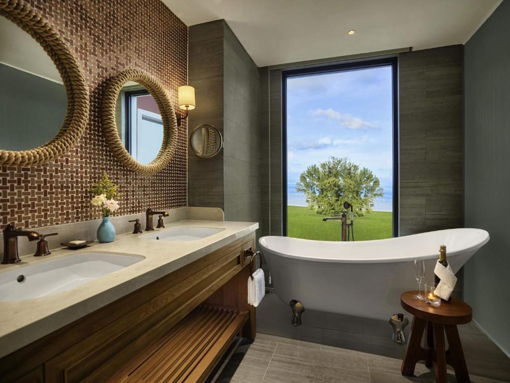 Suite Admiral Có Ban Công Nhìn Ra Biển - Miễn Phí Sử Dụng Club Lounge