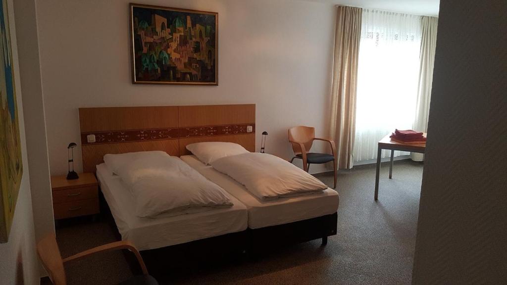 Hotel M Jacobs GmbH - Street View Double Room
