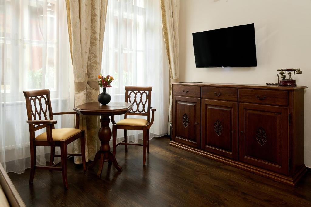 Residence U Cerného Orla - Resim 9