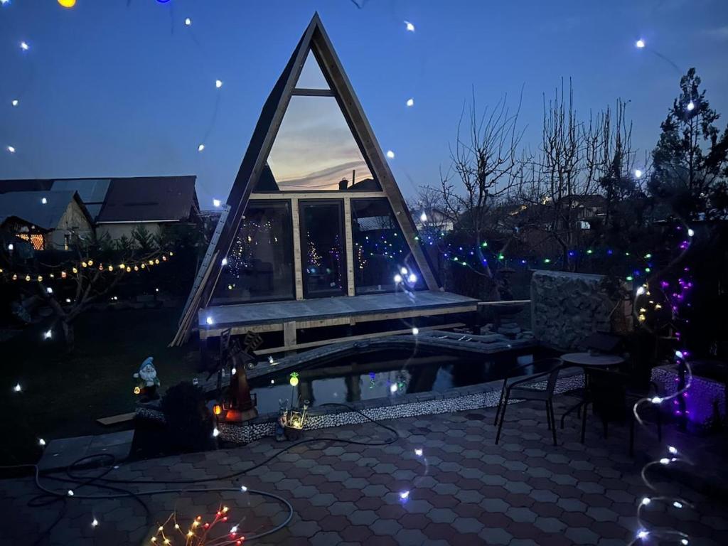 Fotografie z fotogalerie ubytování Cabana A Frame de pe Malul Iazului v destinaci Mărăcineni