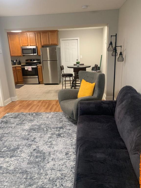 Η κουζίνα ή μικρή κουζίνα στο Welcome to our Place!