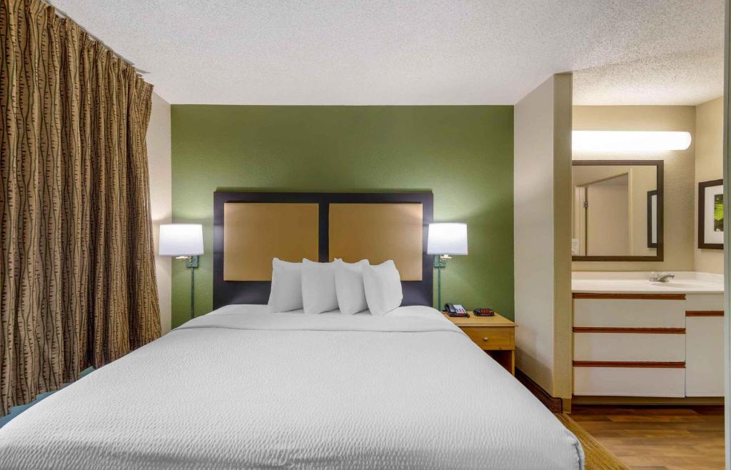 Extended Stay America Suites - Orange County - Cypress - Deluxe Studio With 1 King Bed - Non-Smoking