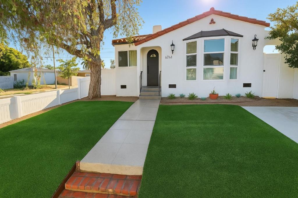 Κήπος έξω από το Bright Corner Home Retreat Near SoFi