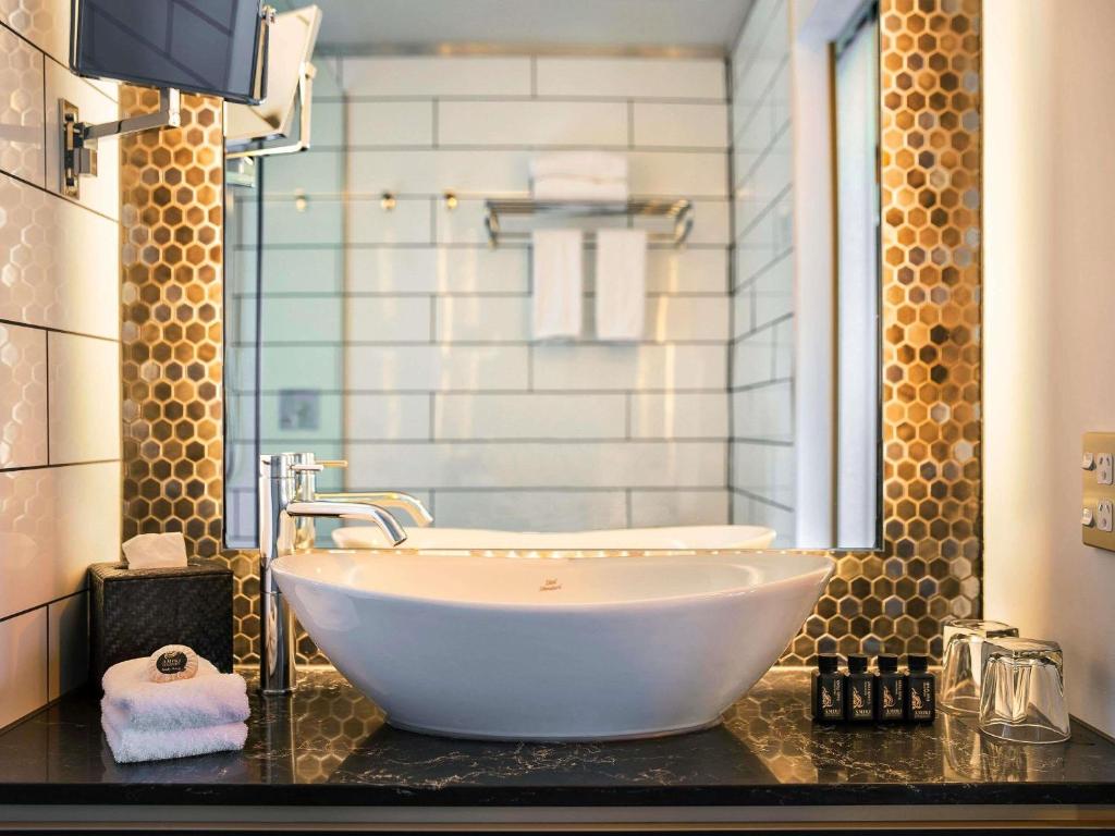 Mövenpick Hotel Wellington - Resim 21