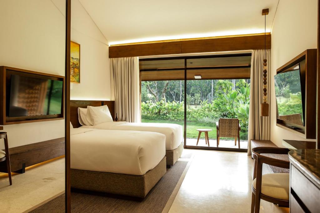 Manohara Borobudur Cultural Center - 16