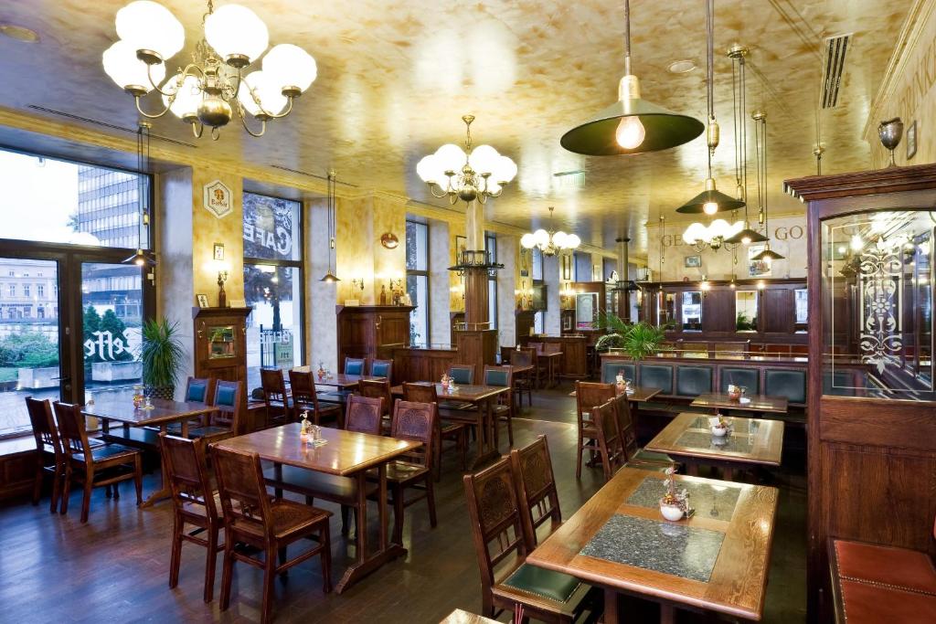 Restoran või mõni muu söögikoht majutusasutuses Danubius Hotel Raba