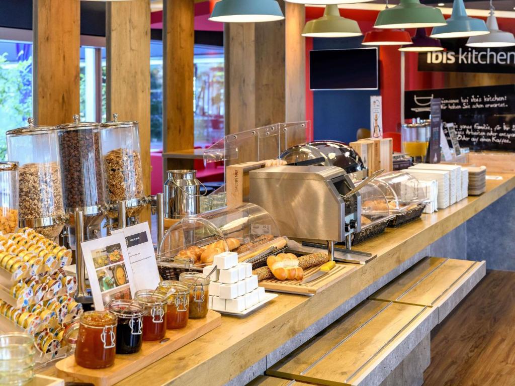 ibis Zürich City West - Resim 29