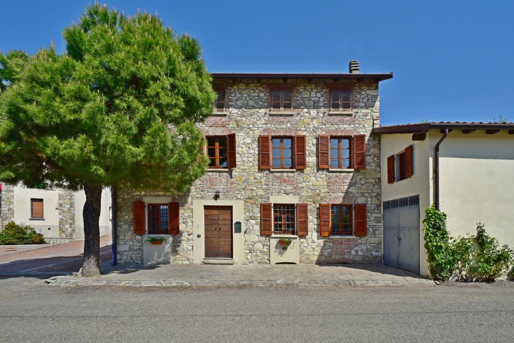 Eine Fassade oder ein Eingang zu La Casa nel Borgo