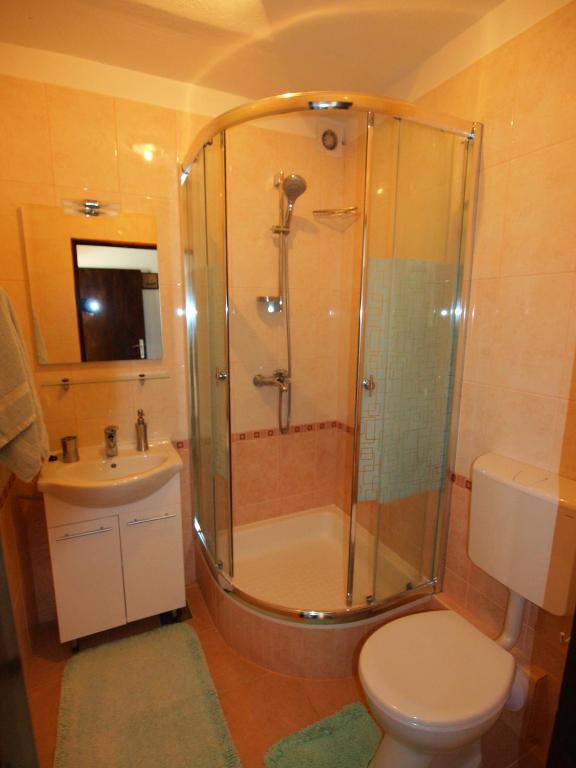 Kúpeľňa v ubytovaní Apartment Orlić