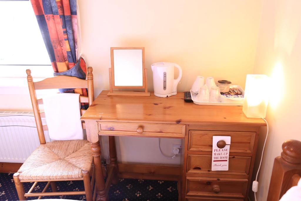 Twin Lions Hotel - Twin Room