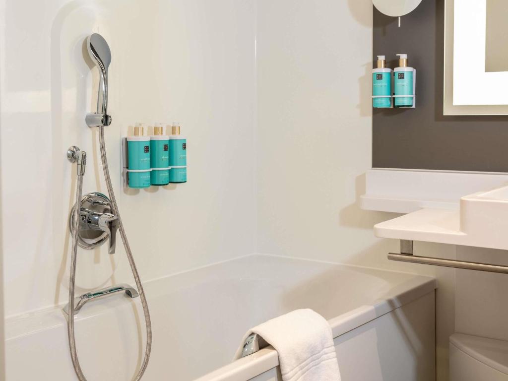 
Business Junior King Suite
