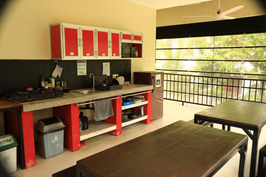 JJ's Hostel Mirissa - 18