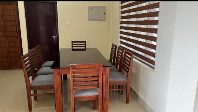 Χώρος καθιστικού στο Malayattoor Castle