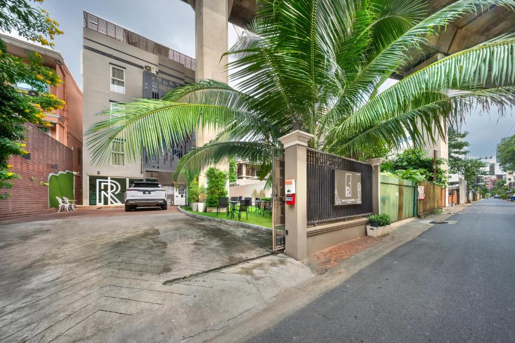 Ralph Poshtel Pratunam - Resim 8