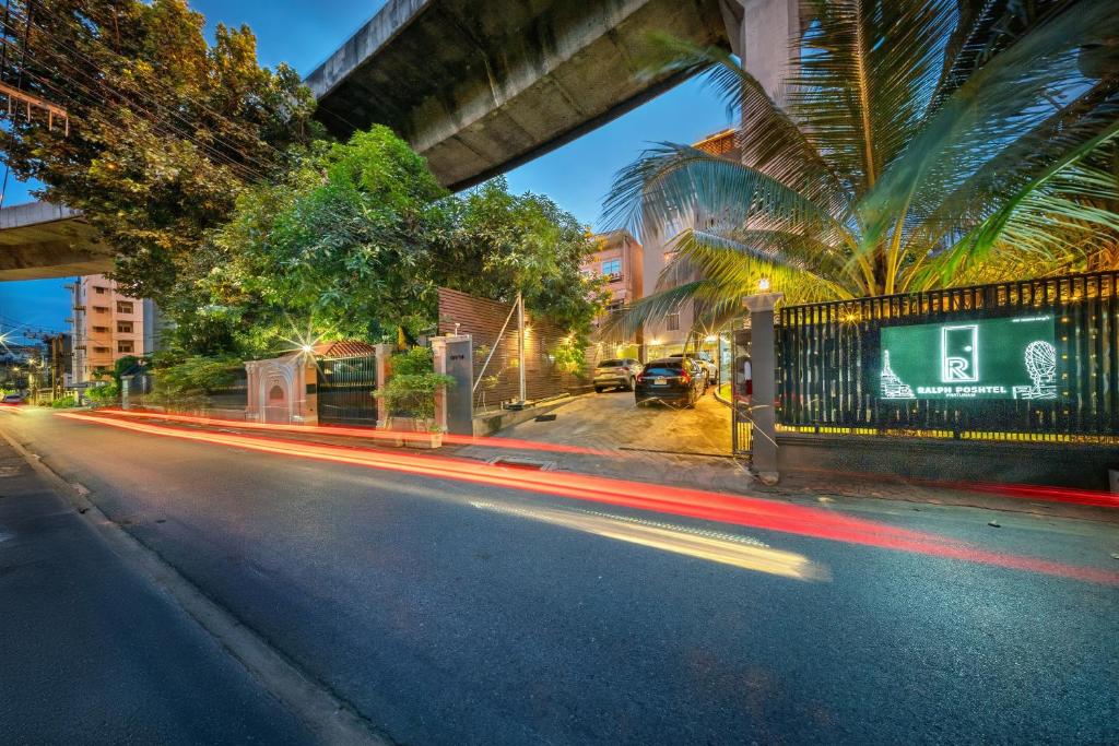 Ralph Poshtel Pratunam - Resim 10