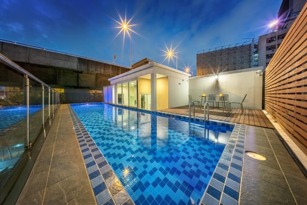 Ralph Poshtel Pratunam - Resim 44