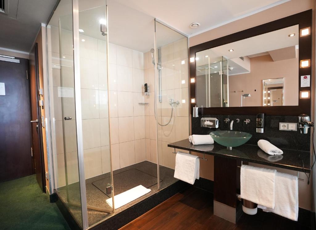 Hotel Lumière an der Messe - Resim 18