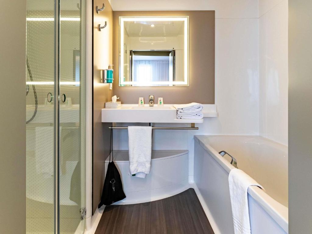 Novotel Suites Reims Centre - Resim 16