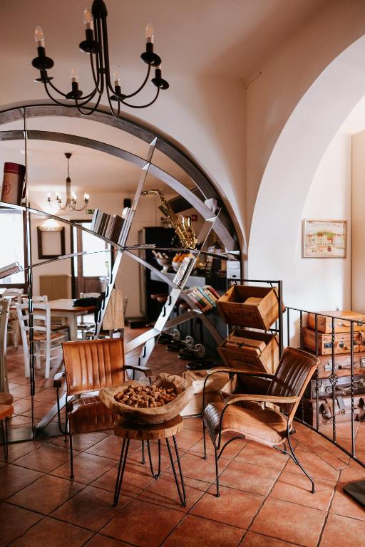 Hotel Katrca - Resim 4