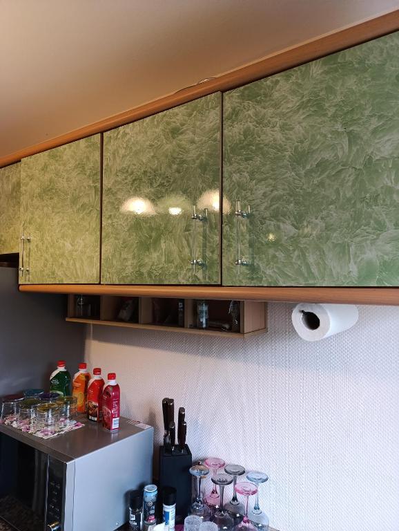 Weltoffenes privates Gästezimmer bei LGBTQ freundlichen Gastgeber der mit in der Wohnung lebt - 14