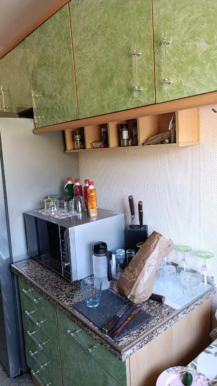 Weltoffenes privates Gästezimmer bei LGBTQ freundlichen Gastgeber der mit in der Wohnung lebt - 16