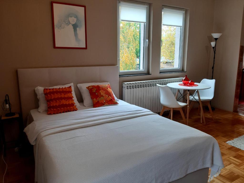 Apartmani RALE rooms - Housity