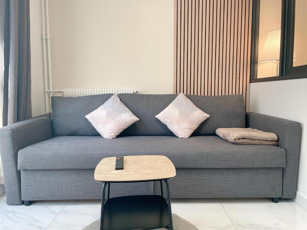 New Apartment in Paris center metro 7 & 14 Maison Blanche