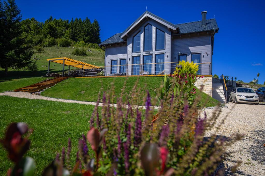 Κήπος έξω από το Silver House - Home away from home