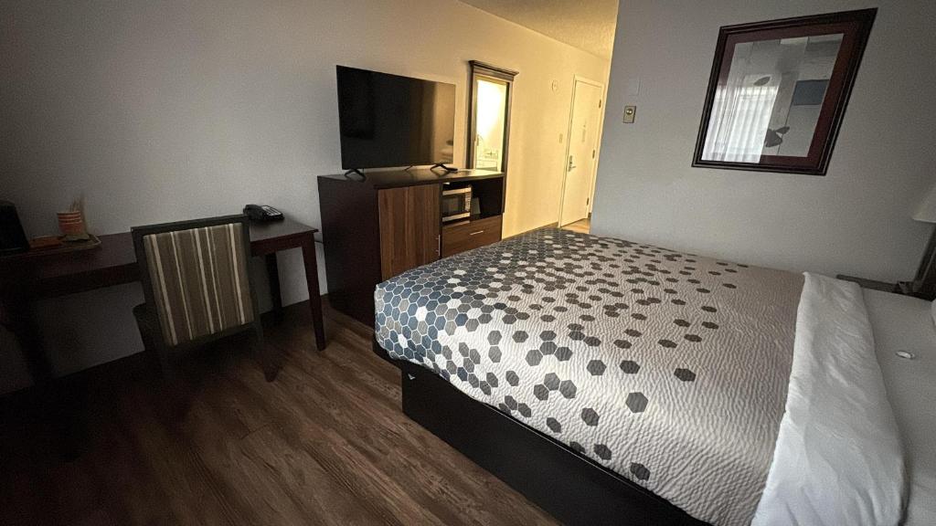 Heritage Inn photo