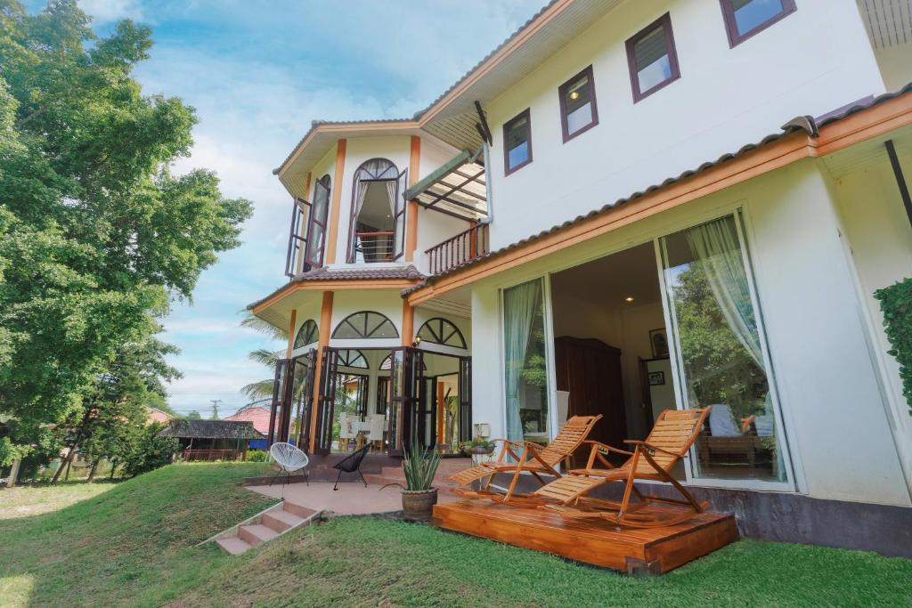 Bygningen som villaen ligger i