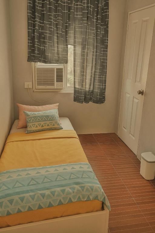 Postel nebo postele na pokoji v ubytování Islana Stay Rm B for 1pax only