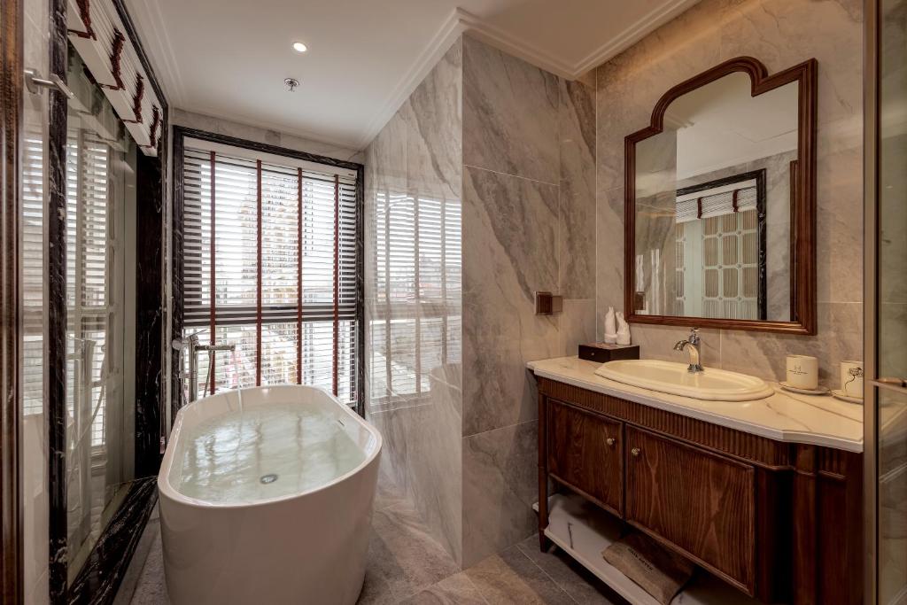 Suite Heritage