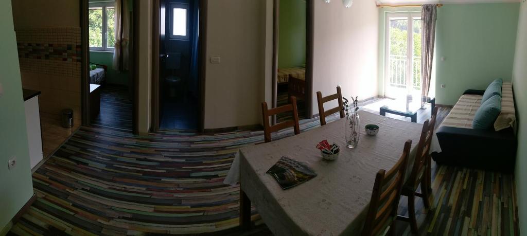 Fotografie z fotogalerie ubytování Apartments Sadina v destinaci Skradin