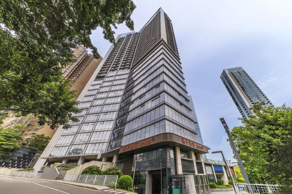 Tòa nhà nơi khách sạn tọa lạc