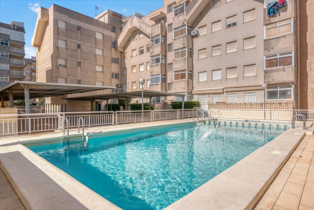 Bazén v ubytování Apartamento en playa de Daimús nebo v jeho okolí