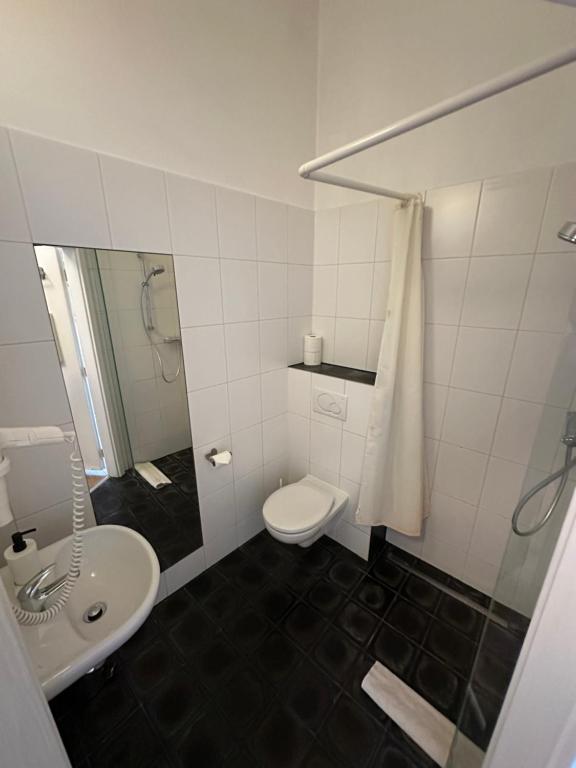 Family Lorenz & Coffee House - 19