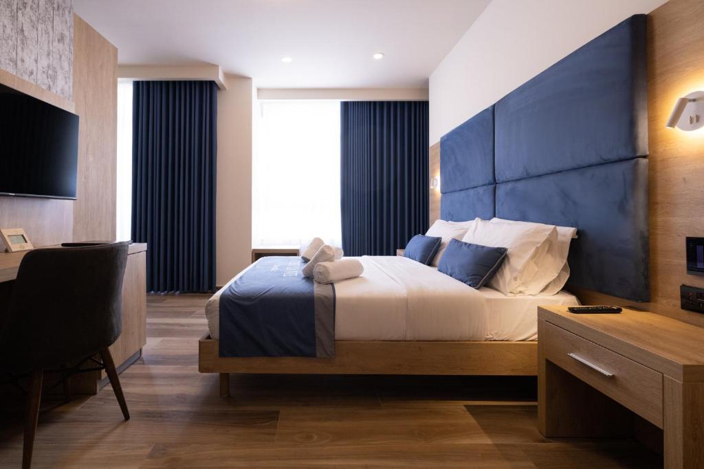 C'est La Vie Boutik Swieqi - 16