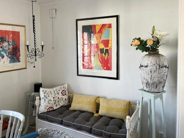 Χώρος καθιστικού στο Family-Friendly Holiday Home In Tomelilla